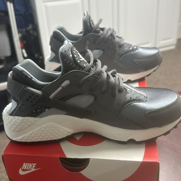 Women’s Air Huarache Run Print - Picture 3 of 7